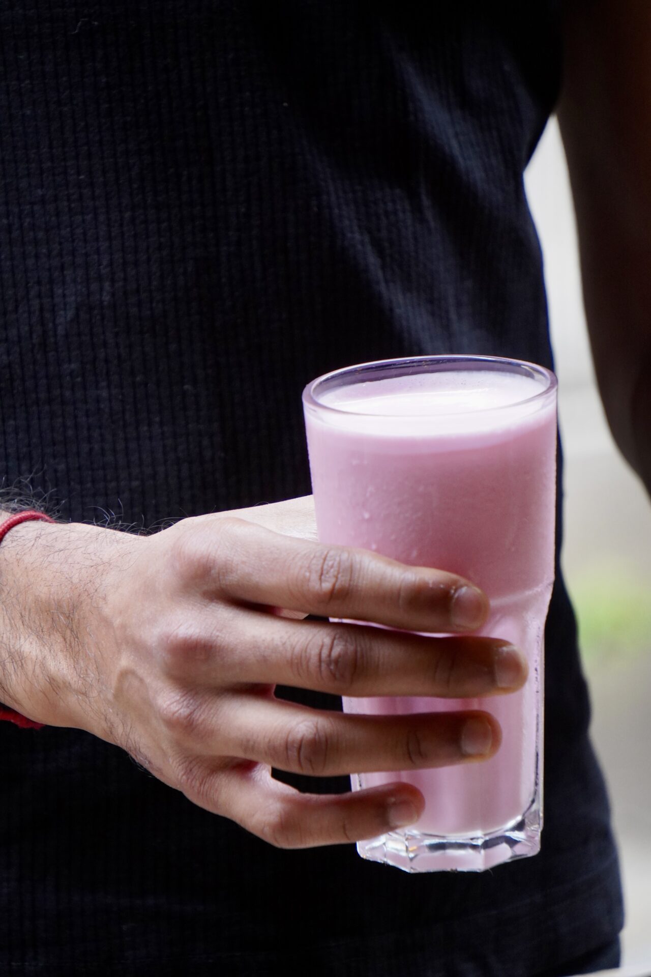 Lassi à la rose, boisson indienne rafraîchissante